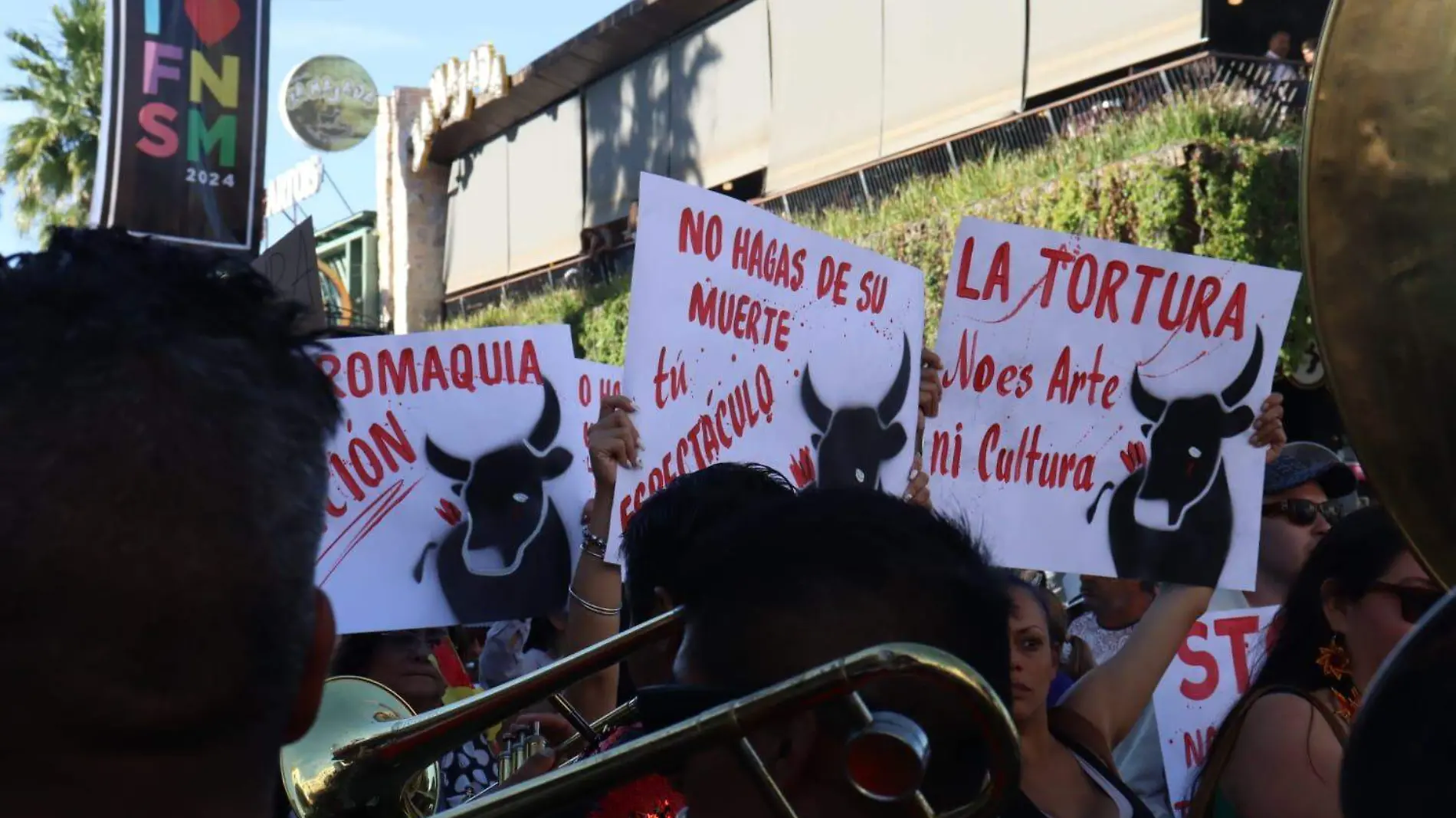 Manifestación antitaurina